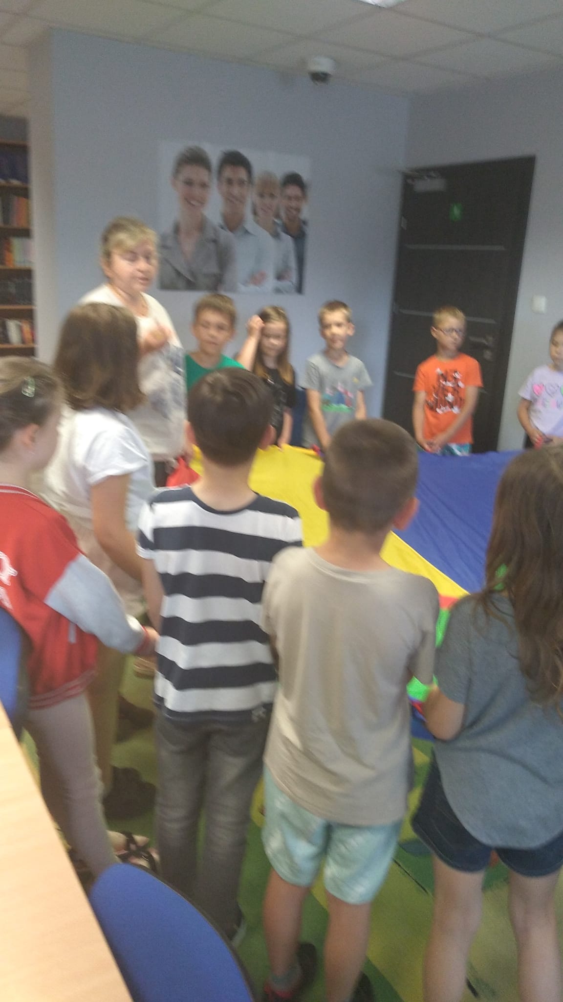 Warsztaty czytelniczo- plastyczne w Bibliotece Pedagogicznej - Tolerancja zbliża ludzi