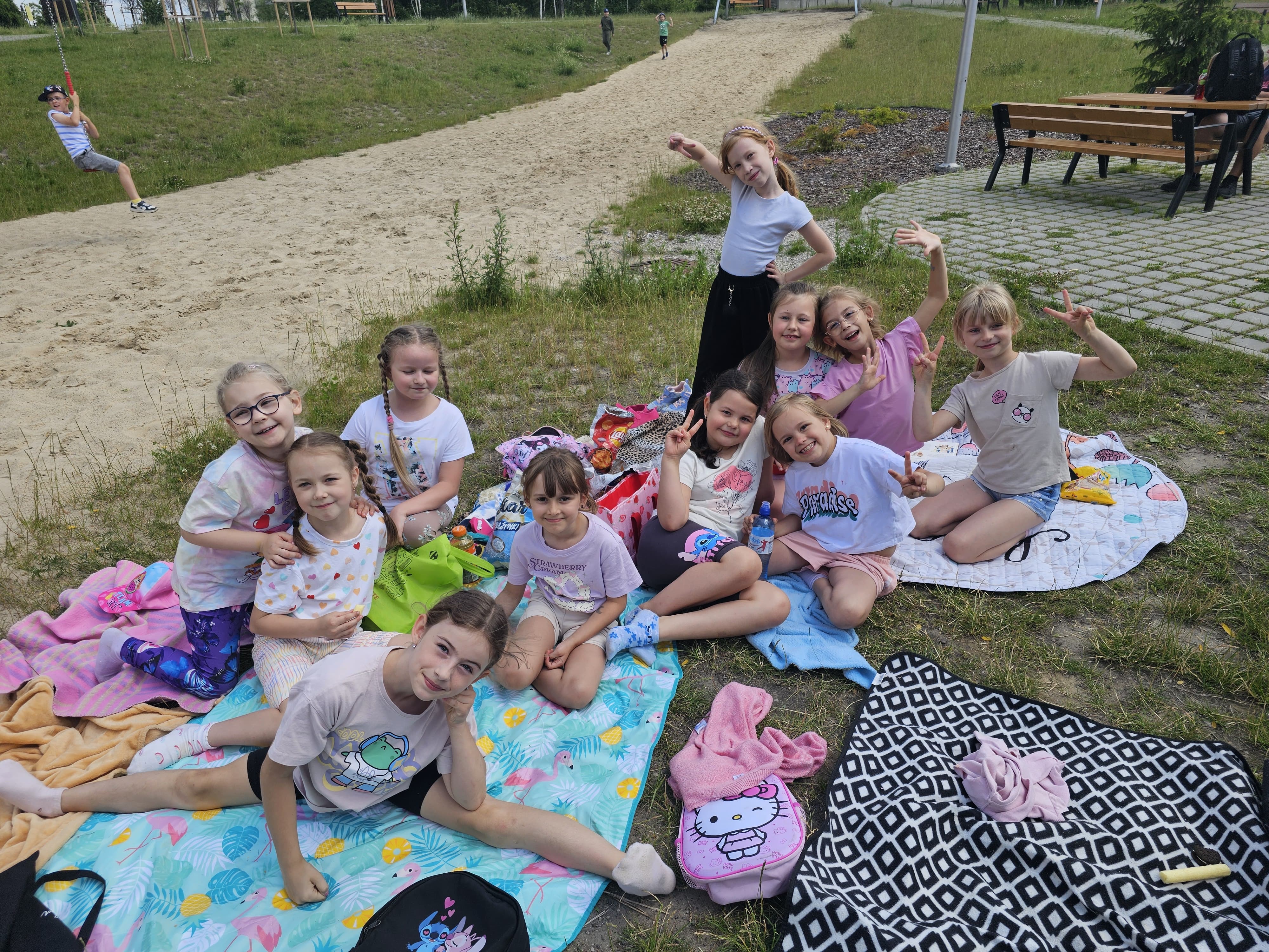 Uczniowie klas 1c i 3c w Parku Glinianki