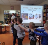 Odwiedziny w bibliotece przedszkolaków  z Publicznego Przedszkola nr 1