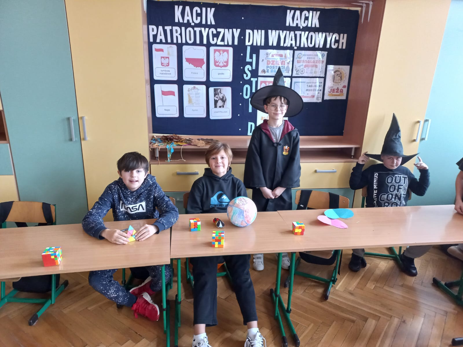 W klasie 3a odbyły się pełne magii  i radości Andrzejki