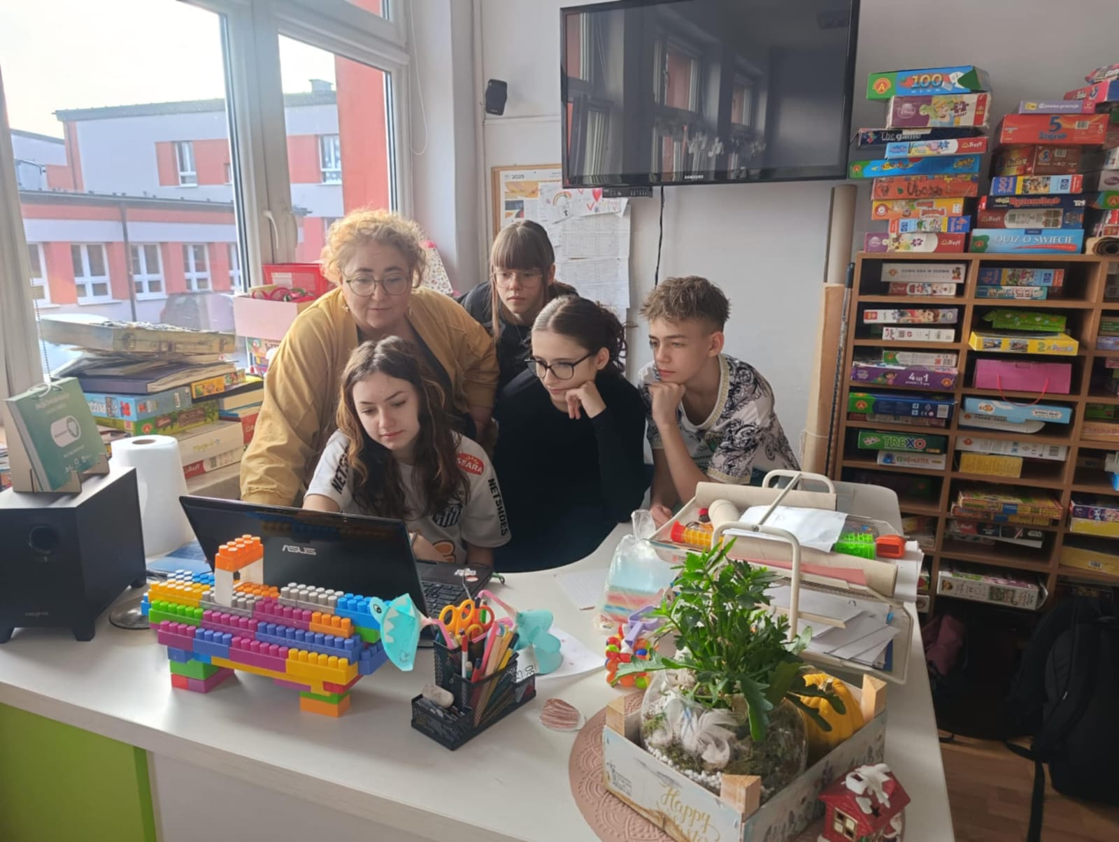 Międzynarodowy Dzień Praw Człowieka  świętujemy z Młodymi w Akcji!