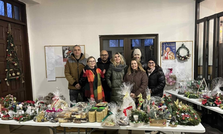 Serdecznie dziękujemy całej społeczności szkolnej PSP7 za przygotowanie Kiermaszu Bożonarodzeniowego