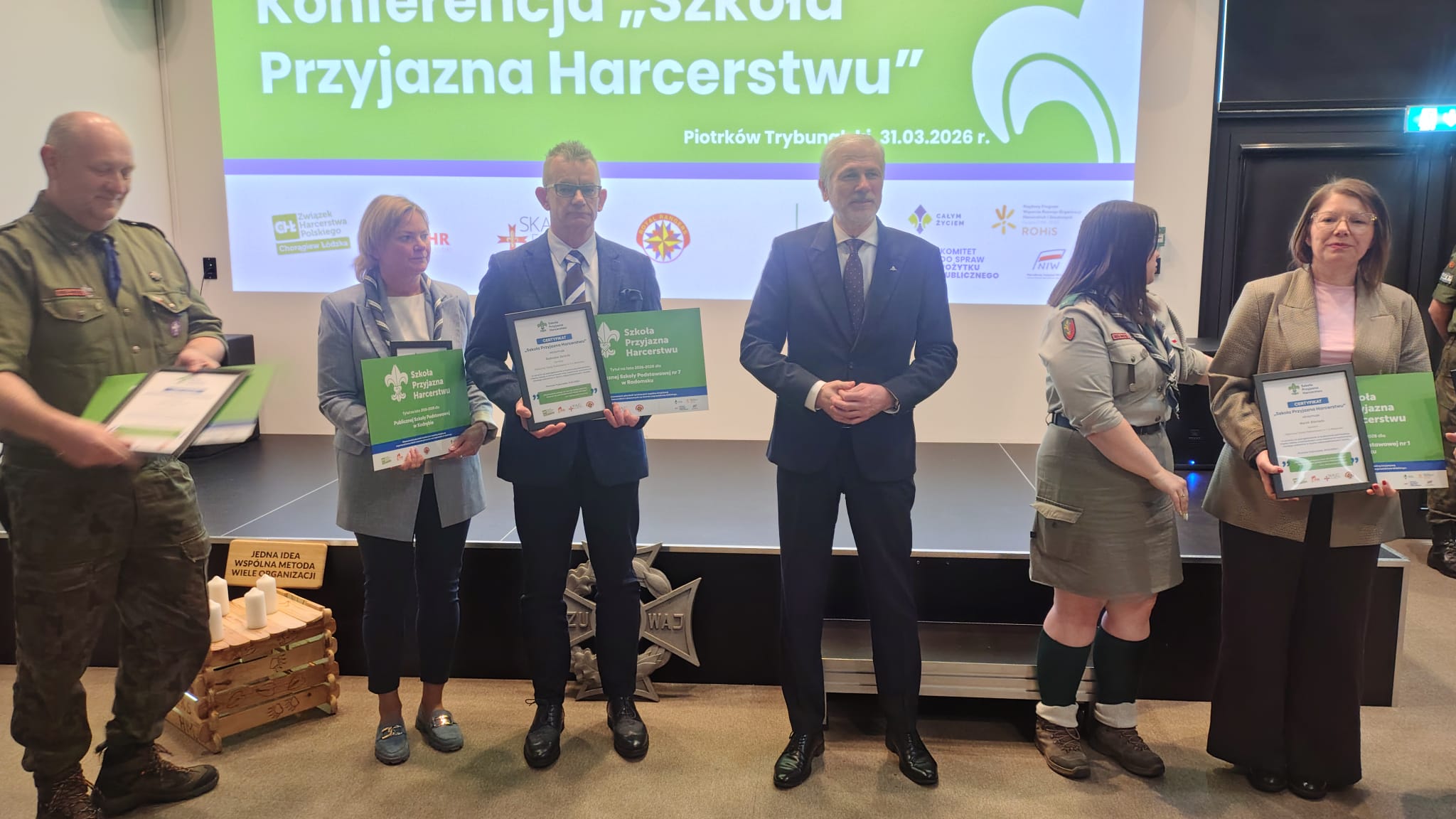 Nasza szkoła odebrała certyfikat „Szkoła przyjazna harcerstwu”