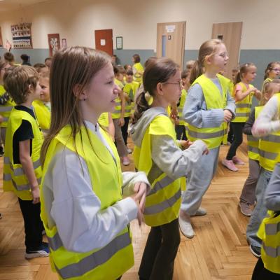 5016e94b 18c4 40f6 Af45 679f4a19b989