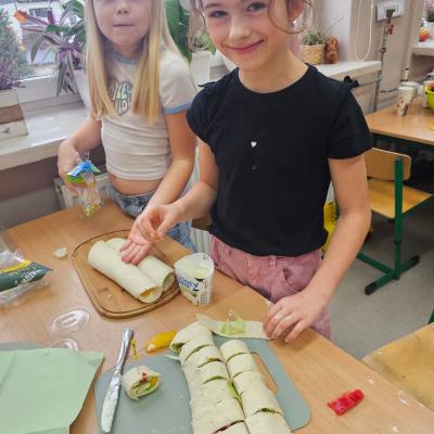 01543910 5847 4aab B94f 4bfc454d4308