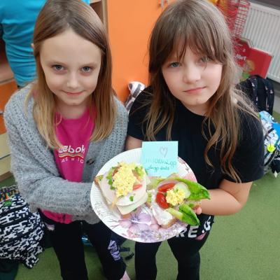 0a4a90aa 2d2f 4cbb 8dd6 F2407a4c6388