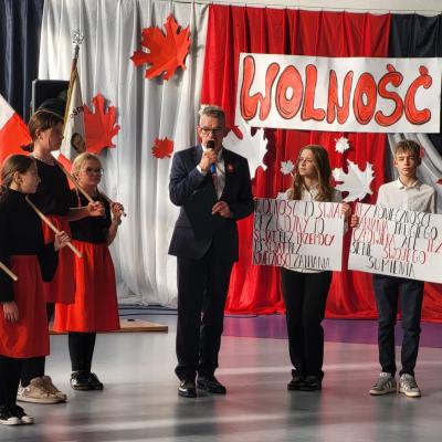 2885e26e F360 4e0f 9474 E058aba21315