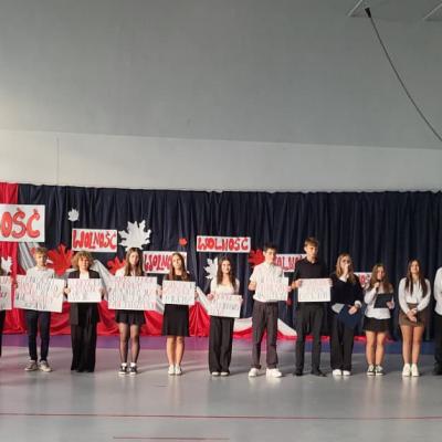 8e1e9632 6650 4944 Ae36 689ed942edc0