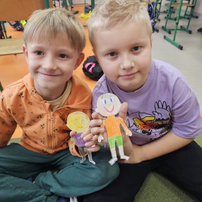 00a776f2 3b01 41fe B3bc 553802de57ad