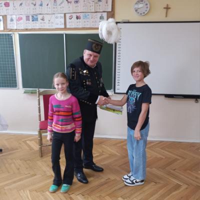 62ee3aa2 5336 4866 A5c2 35452f7504ba