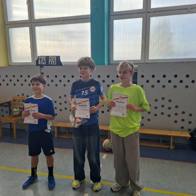 B7e9ea60 0c4b 4f99 86f2 6ab43f9fb031