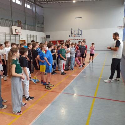 15b6f895 4a2b 4990 B0ae D186bfea315a