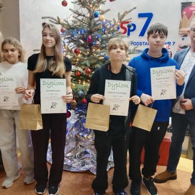 5d9ddf9e 9aac 45f8 B4c0 11a334ac837e