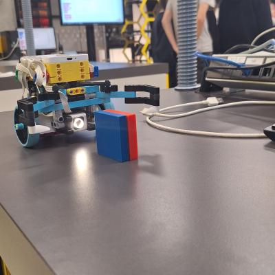 58dfdfe0 3d5c 4f21 Ad8f 5652111819d9