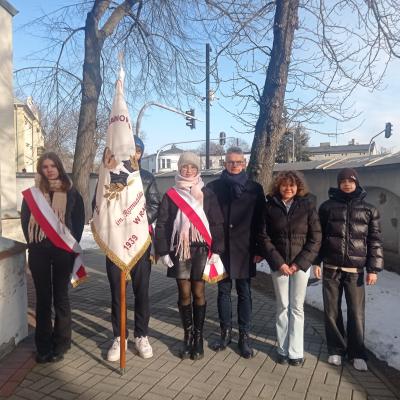 Fa8ad623 Adf1 4732 9c5f 74a51df22a6f