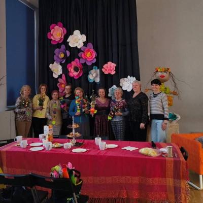 A40f2114 6615 4878 B0c8 A5fc86e1a26e