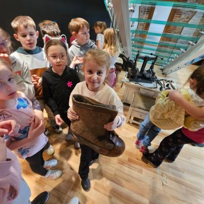 5e254e49 465d 4445 82ad Bd3b97c9af32