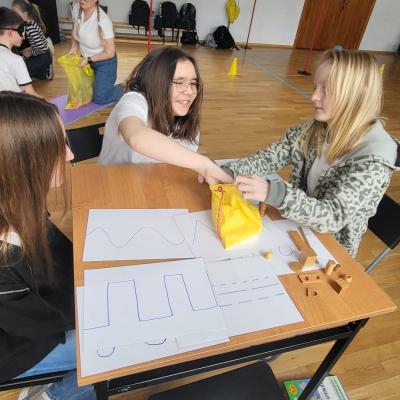 2b73157b A494 47c2 9fcd F90ce1f897f3