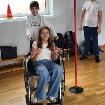 B7124d75 0df5 44ba Abdc 1a61b696b7bc