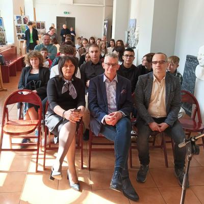 677812309 1559383126187859 8791400462288429702 N